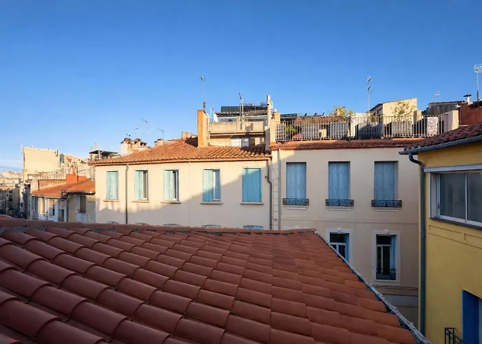 Spacieux Sous Les Toits De Appartement *